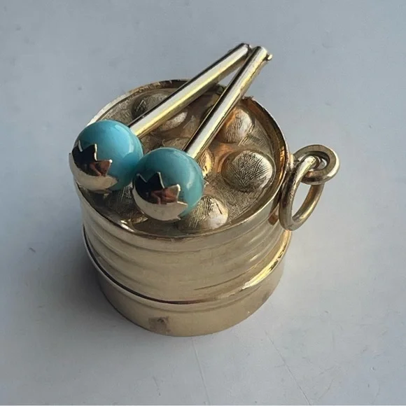 14K Yellow Gold Drum Charm Pendant 6.30 grams Vintage - Picture 6 of 16